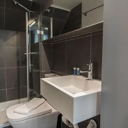 Lovelystay - Flat At Mouraria's Heartalfama Center Flat * Lisboa